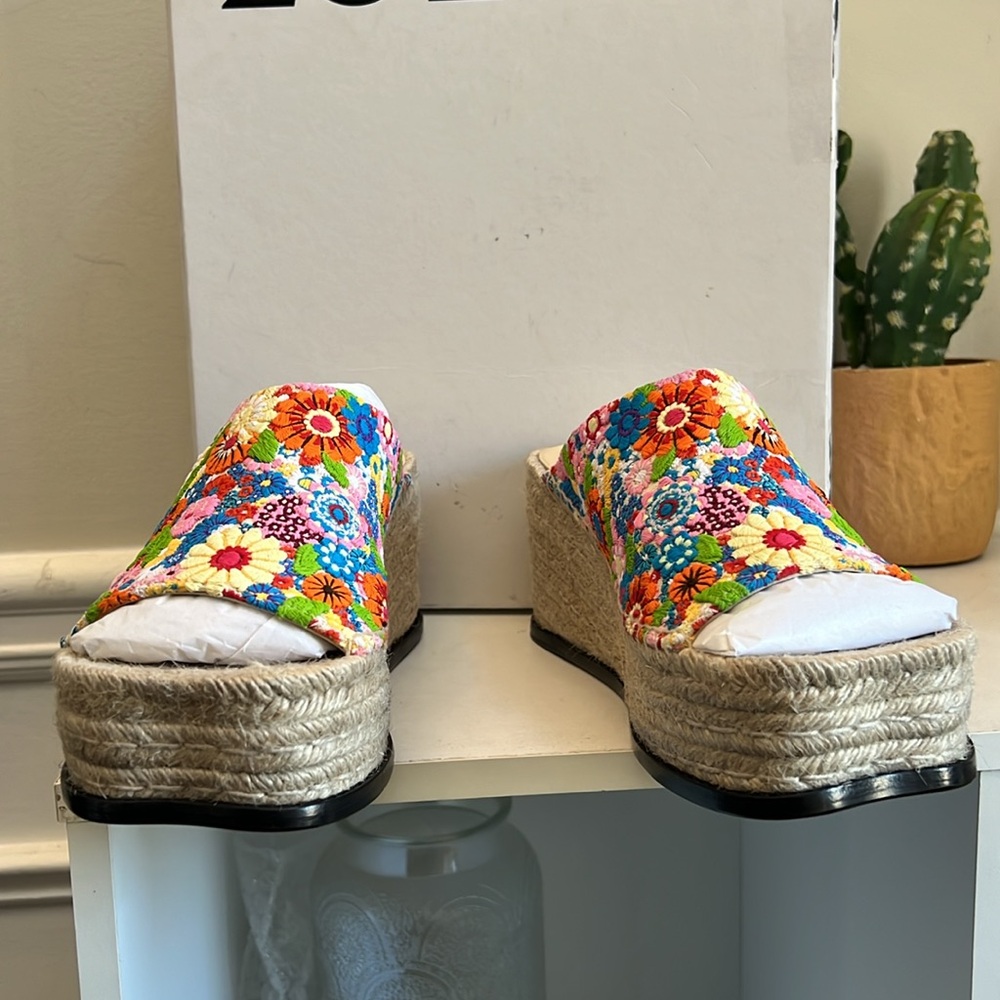 Authentic New Loewe Petal Espadrille Size 38/US 8 - Picture 3 of 16